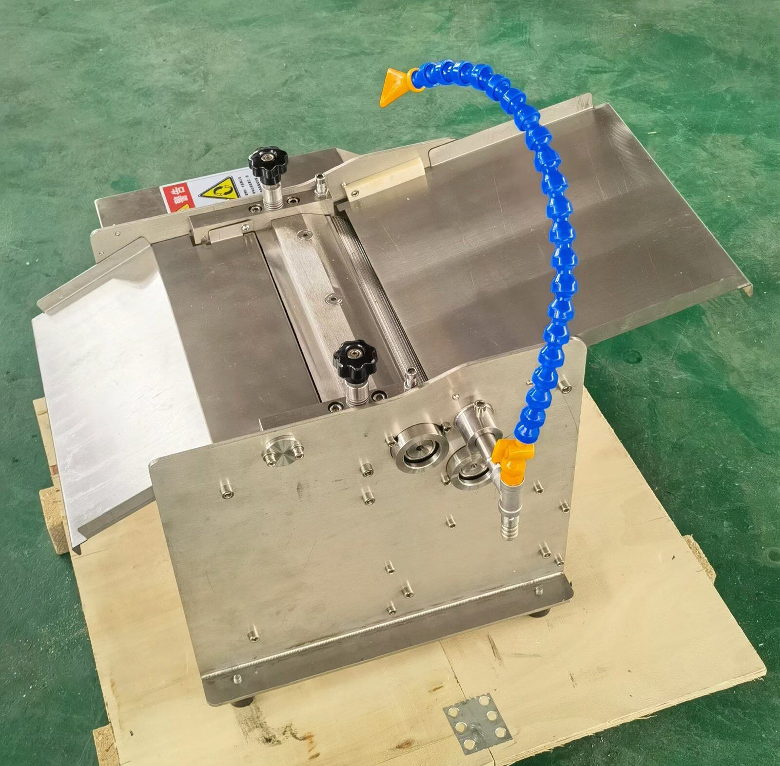Fish Skinning Machine
